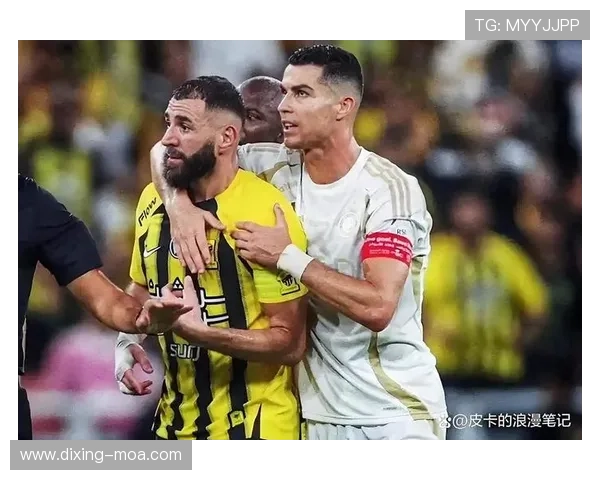 本泽马是否只会给C罗做球?战术角色与进攻参与度分析 本泽马是否只会给C罗做球?战术角色与进攻参与度分析