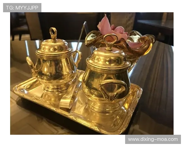 莫德里奇家里那张餐桌，比我家车还贵，真是活成了两个世界